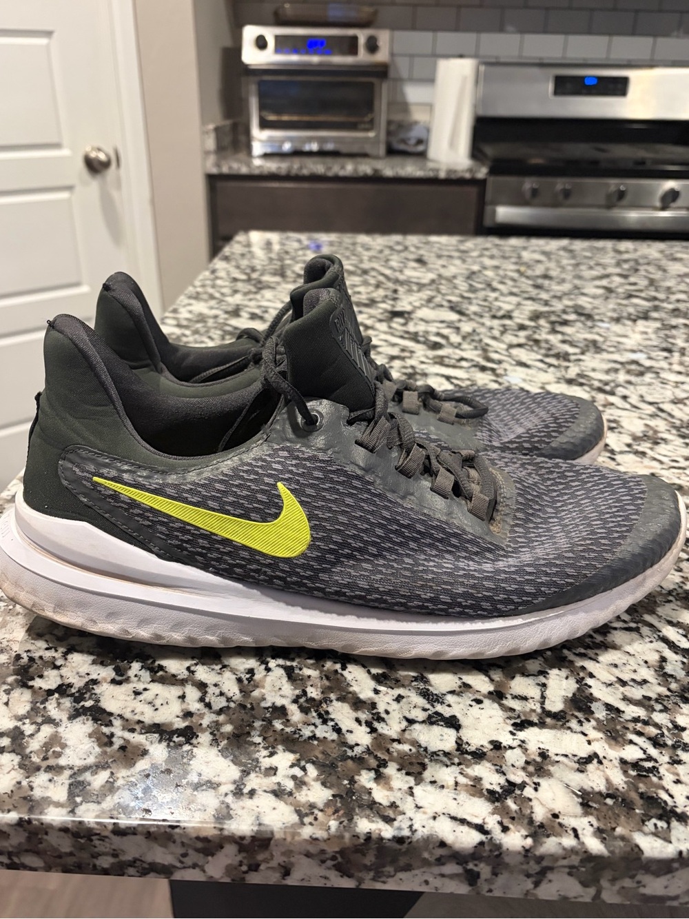 Nike Renew Rival Sneakers